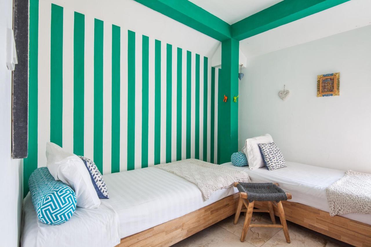 Villa Gmb Beach House Uluwatu Εξωτερικό φωτογραφία