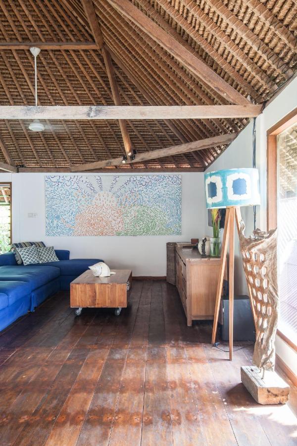Villa Gmb Beach House Uluwatu Εξωτερικό φωτογραφία