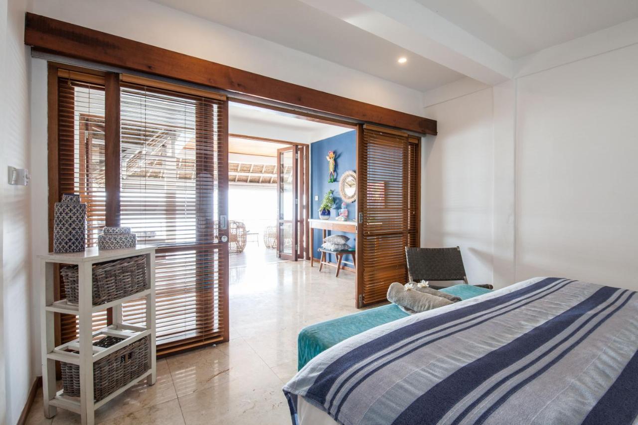 Villa Gmb Beach House Uluwatu Εξωτερικό φωτογραφία
