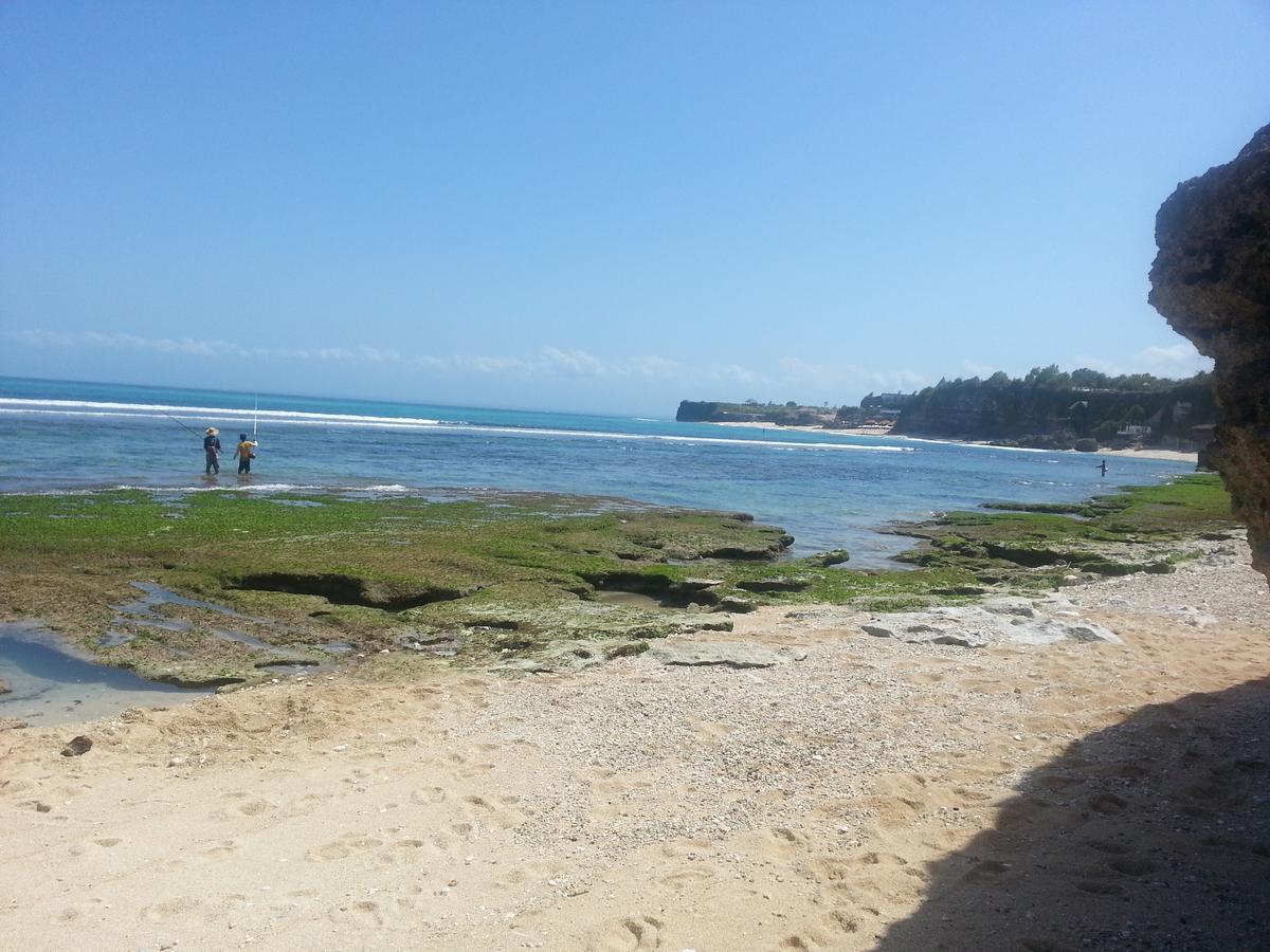 Villa Gmb Beach House Uluwatu Εξωτερικό φωτογραφία